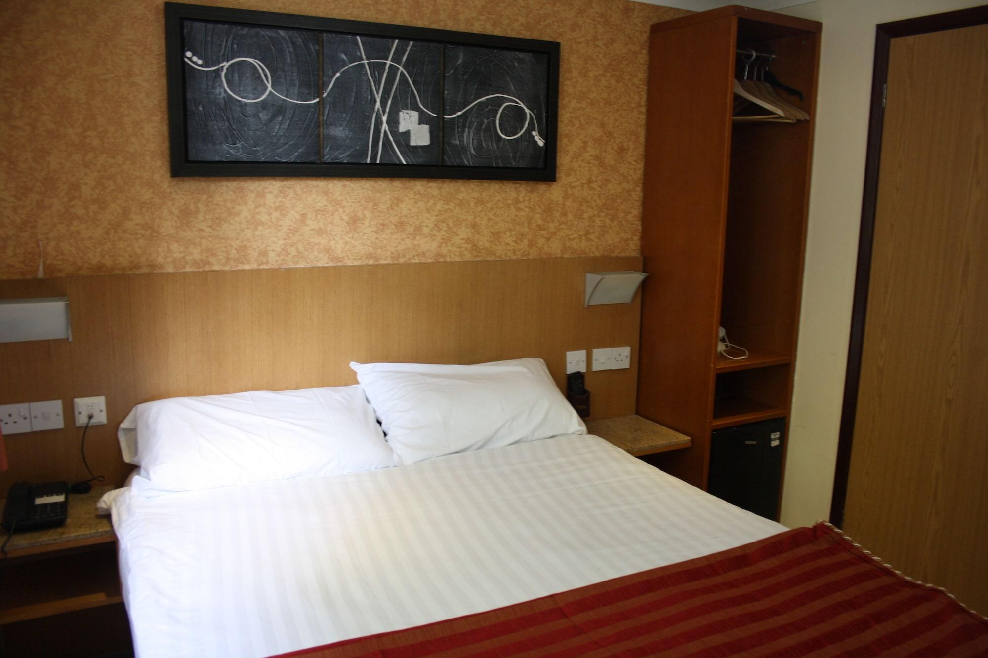 Eurotraveller Hotel- Express London Exterior photo