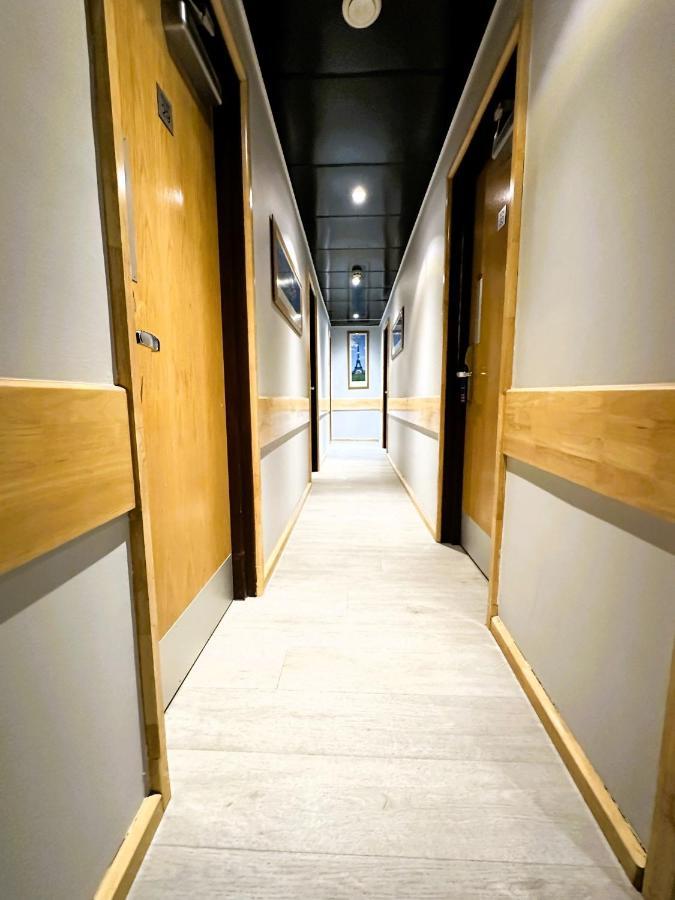 Eurotraveller Hotel- Express London Exterior photo