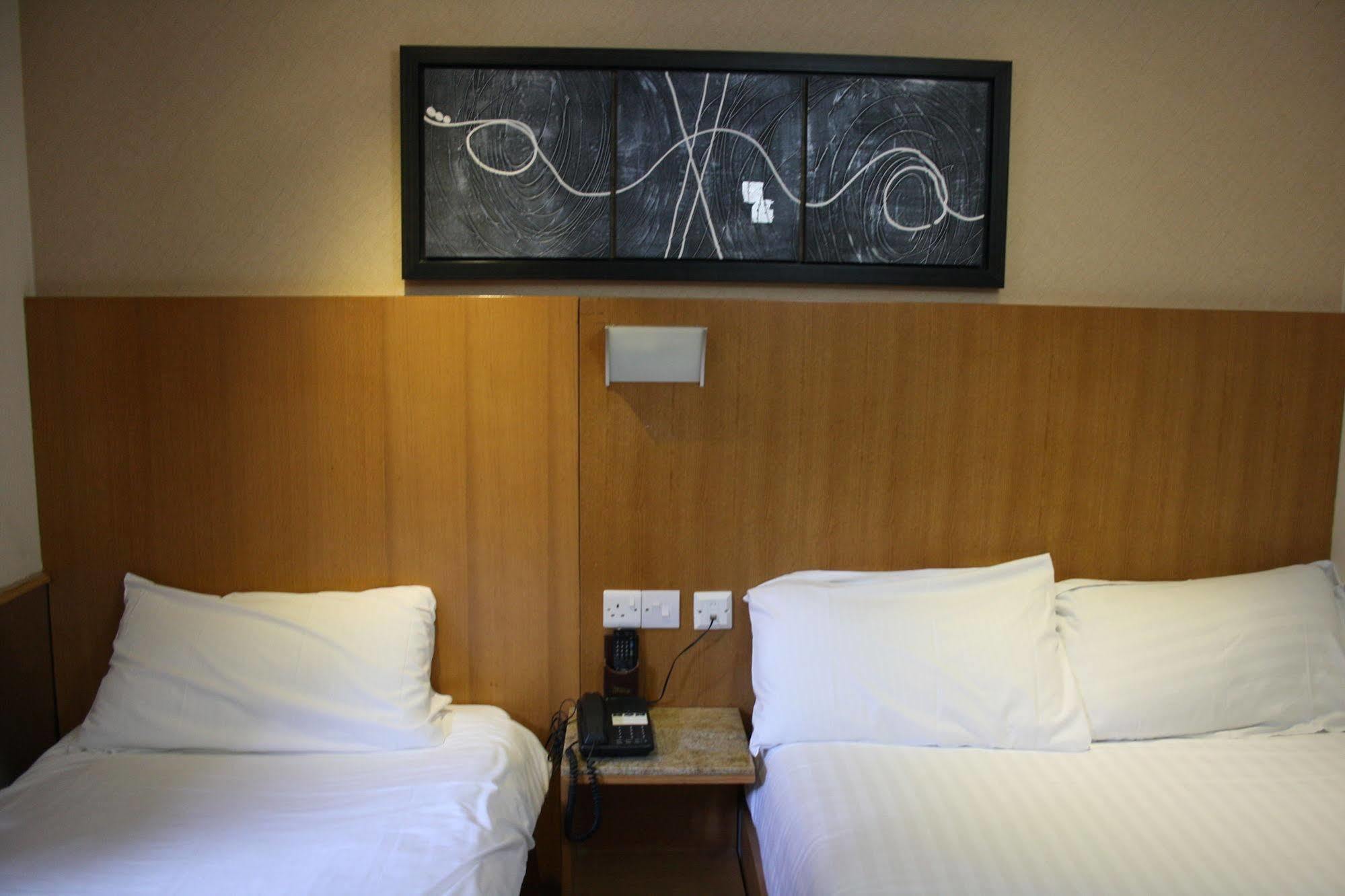 Eurotraveller Hotel- Express London Exterior photo